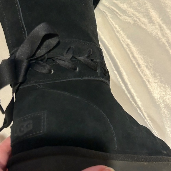 UGG Classic Lace Short boots black 8 - Picture 7 of 14